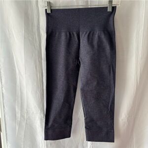 NWOT Lululemon In The Flow crop leggings in black SZ 6